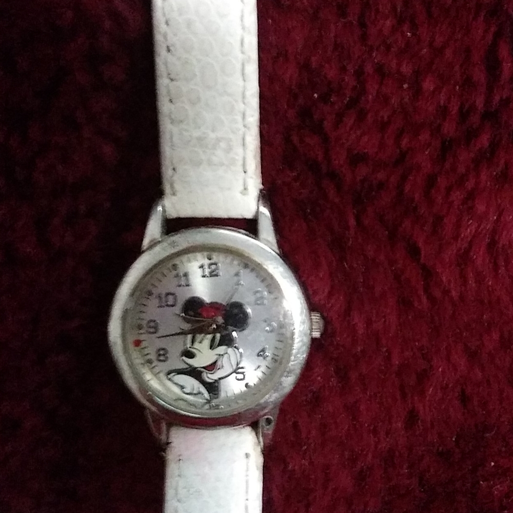 Disney mini mouse watch
